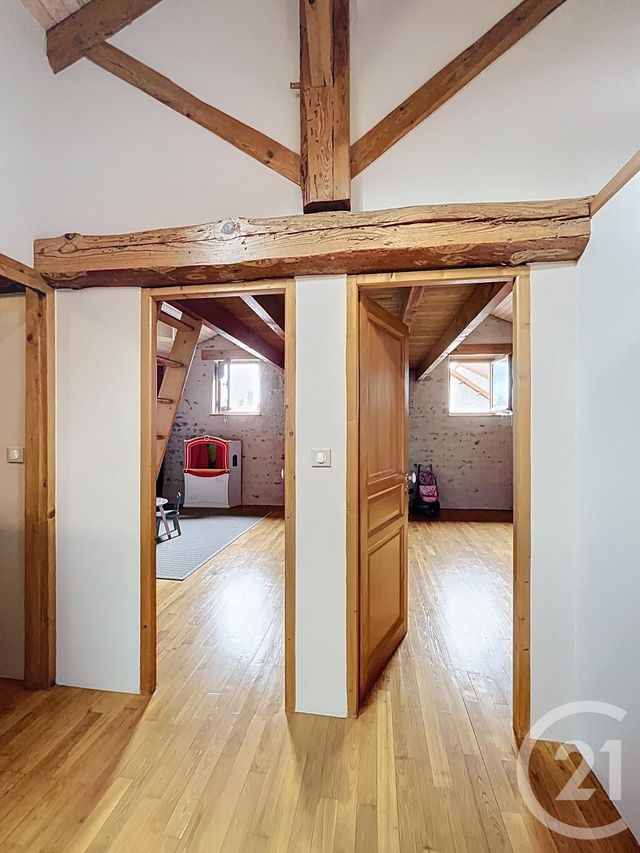 Maison à vendre - 7 pièces - 212,93 m2 - Mozac - 63 - AUVERGNE