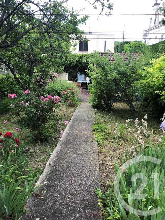 Maison à vendre - 7 pièces - 146,40 m2 - Chatel Guyon - 63 - AUVERGNE