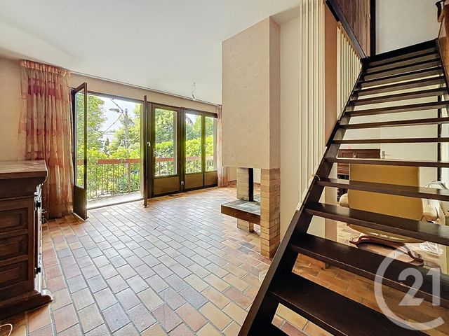 Maison à vendre - 7 pièces - 146,40 m2 - Chatel Guyon - 63 - AUVERGNE