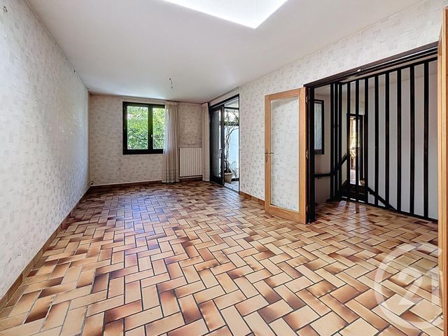 Maison à vendre - 7 pièces - 146,40 m2 - Chatel Guyon - 63 - AUVERGNE