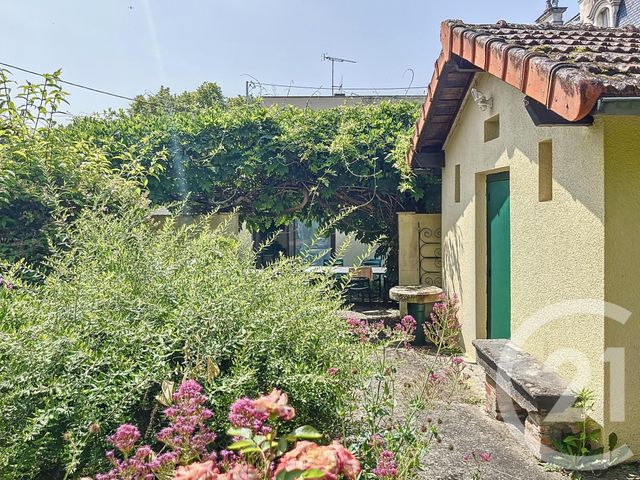 Maison à vendre - 7 pièces - 146,40 m2 - Chatel Guyon - 63 - AUVERGNE