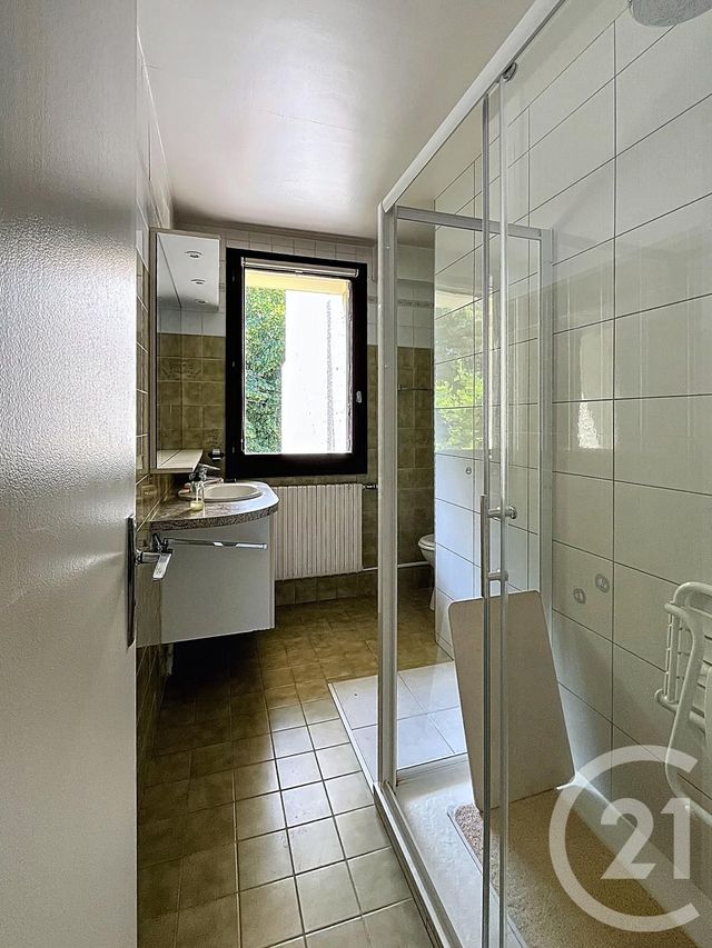 Maison à vendre - 7 pièces - 146,40 m2 - Chatel Guyon - 63 - AUVERGNE