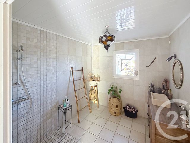 Maison &agrave; louer - 5 pi&egrave;ces - 128,65 m2 - Chambaron Sur Morge - 63 - AUVERGNE