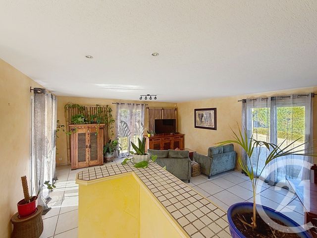 Maison &agrave; louer - 5 pi&egrave;ces - 128,65 m2 - Chambaron Sur Morge - 63 - AUVERGNE