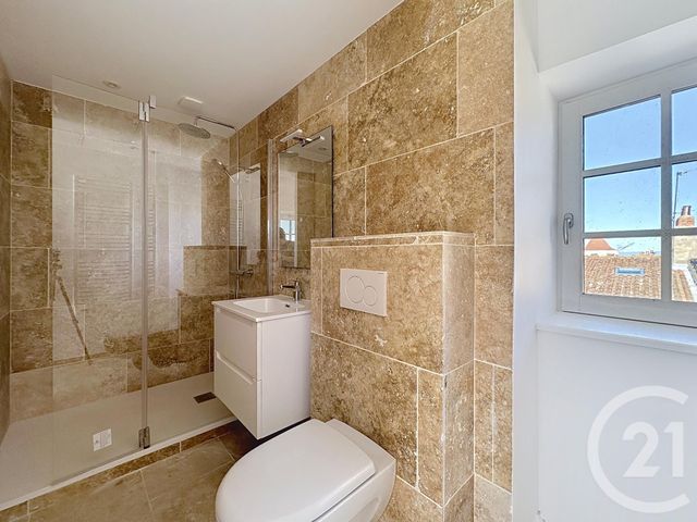 Appartement F3 à vendre - 3 pièces - 63,94 m2 - Riom - 63 - AUVERGNE