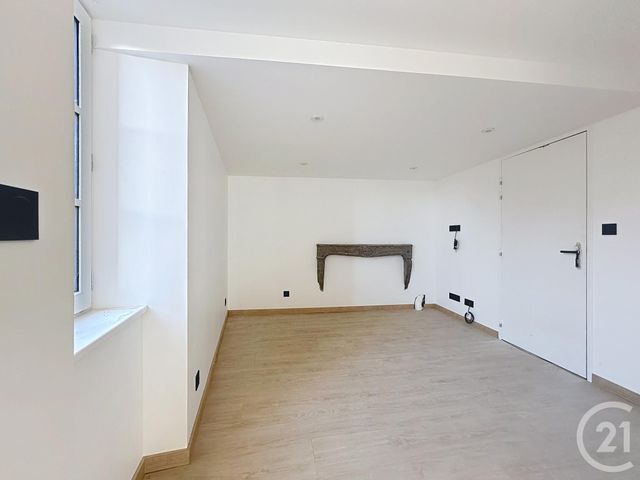 Appartement F3 à vendre - 3 pièces - 63,94 m2 - Riom - 63 - AUVERGNE