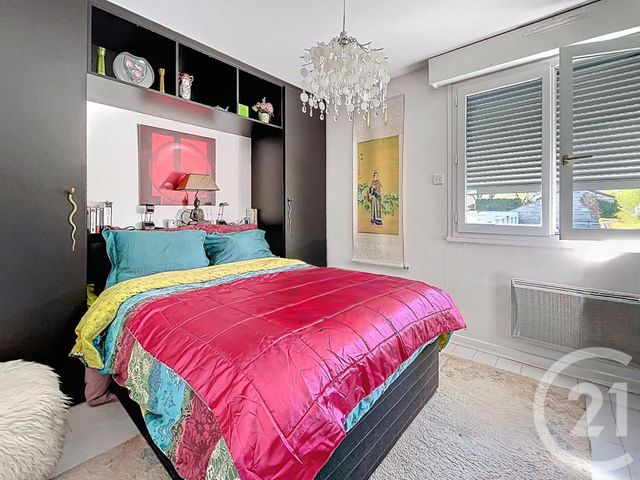 Appartement F4 &agrave; vendre - 4 pi&egrave;ces - 64,32 m2 - Riom - 63 - AUVERGNE