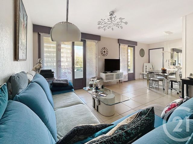 Appartement F4 &agrave; vendre - 4 pi&egrave;ces - 64,32 m2 - Riom - 63 - AUVERGNE