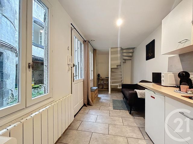 Appartement F2 à vendre - 2 pièces - 24 m2 - Riom - 63 - AUVERGNE