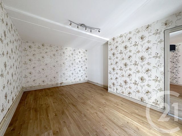 Appartement F3 &agrave; vendre - 3 pi&egrave;ces - 69,77 m2 - Riom - 63 - AUVERGNE