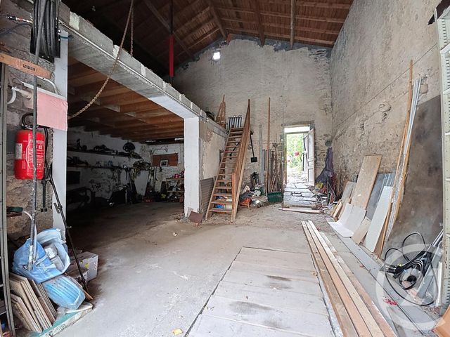 Maison à vendre - 7 pièces - 217,30 m2 - Mozac - 63 - AUVERGNE