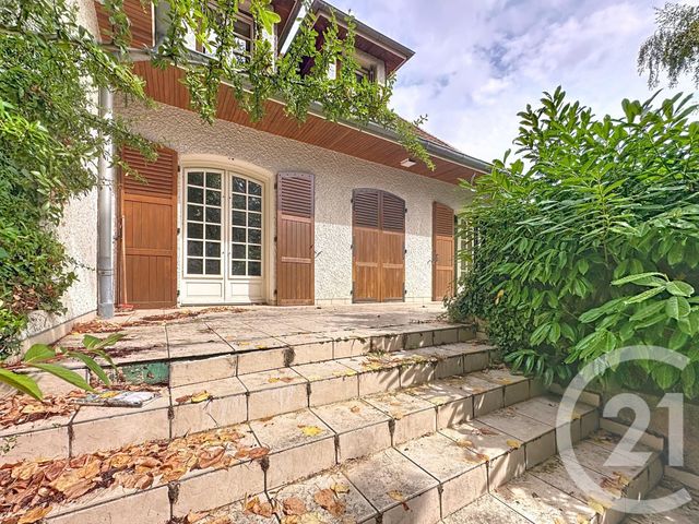 Maison à vendre - 8 pièces - 174 m2 - Orcines - 63 - AUVERGNE