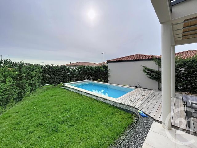 Maison à vendre - 6 pièces - 148 m2 - Mozac - 63 - AUVERGNE