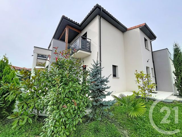 Maison à vendre - 6 pièces - 148 m2 - Mozac - 63 - AUVERGNE