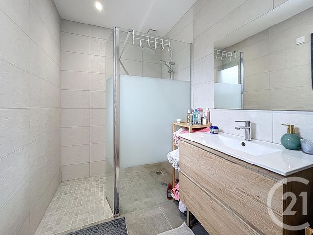 Maison à vendre - 6 pièces - 148 m2 - Mozac - 63 - AUVERGNE