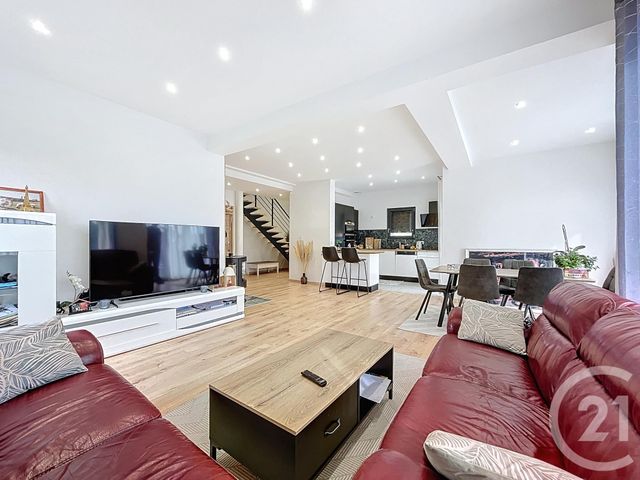 Maison à vendre - 6 pièces - 148 m2 - Mozac - 63 - AUVERGNE