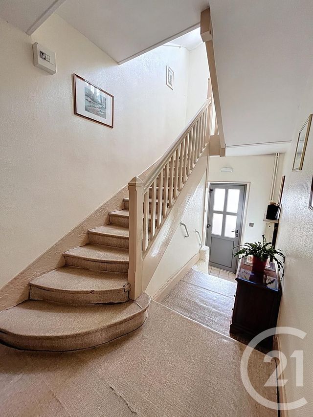 Maison à vendre - 8 pièces - 125 m2 - Chatel Guyon - 63 - AUVERGNE