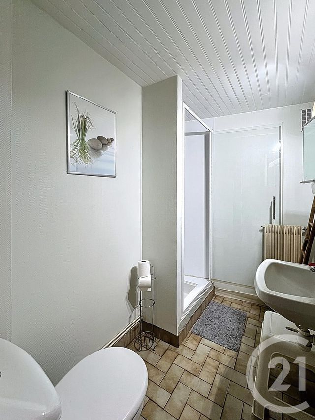 Maison à vendre - 8 pièces - 125 m2 - Chatel Guyon - 63 - AUVERGNE