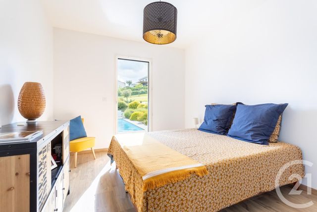 Maison à vendre - 5 pièces - 143,93 m2 - Riom - 63 - AUVERGNE