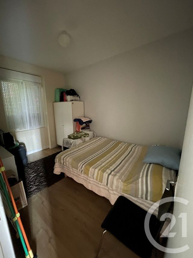 Appartement F3 à vendre - 4 pièces - 79,56 m2 - Chatel Guyon - 63 - AUVERGNE