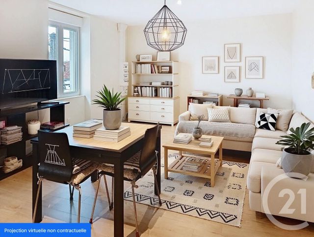 Appartement F3 à vendre - 4 pièces - 79,56 m2 - Chatel Guyon - 63 - AUVERGNE