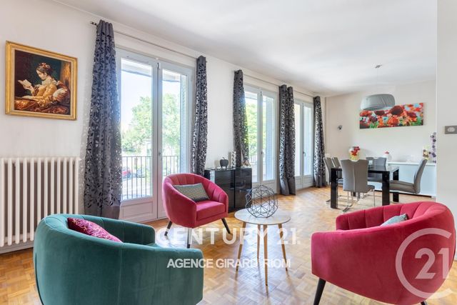 Maison à vendre - 8 pièces - 197 m2 - Riom - 63 - AUVERGNE