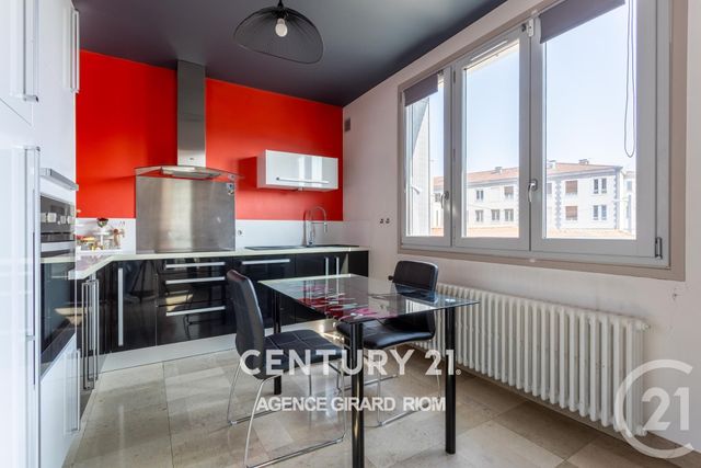 Maison à vendre - 8 pièces - 197 m2 - Riom - 63 - AUVERGNE