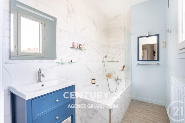 Maison à vendre - 8 pièces - 197 m2 - Riom - 63 - AUVERGNE