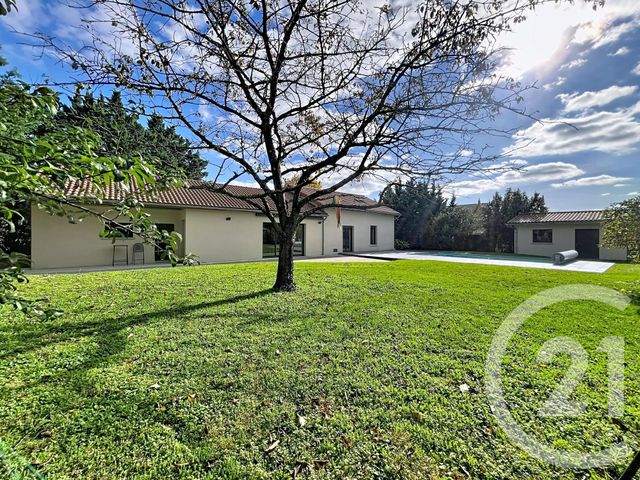 Maison à vendre - 6 pièces - 159,40 m2 - Mozac - 63 - AUVERGNE