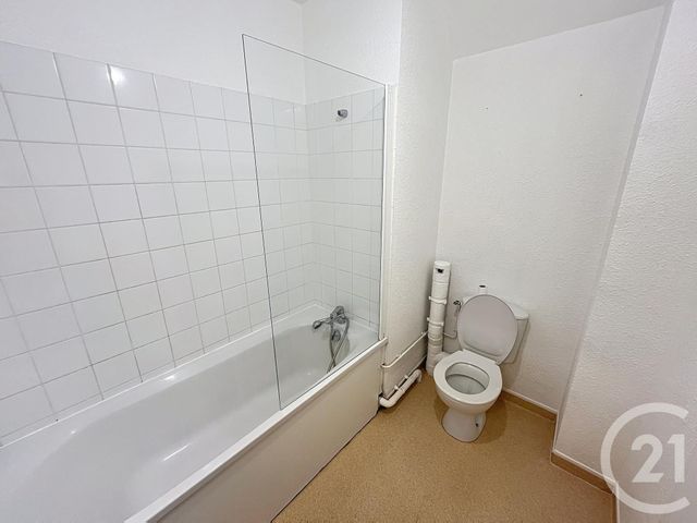 Appartement F4 &agrave; louer - 4 pi&egrave;ces - 94,96 m2 - Aigueperse - 63 - AUVERGNE