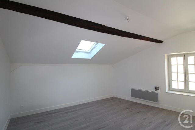 Appartement F1 à louer - 2 pièces - 40,34 m2 - Riom - 63 - AUVERGNE