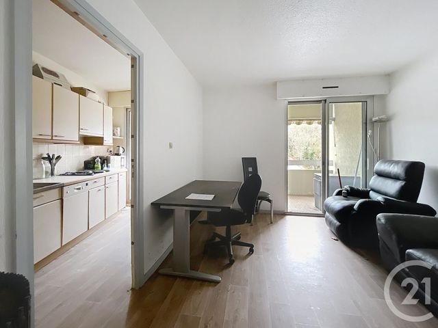 Appartement F2 &agrave; vendre - 3 pi&egrave;ces - 54,88 m2 - Chatel Guyon - 63 - AUVERGNE