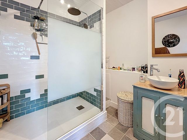 Maison à vendre - 6 pièces - 139,80 m2 - St Bonnet Pres Riom - 63 - AUVERGNE