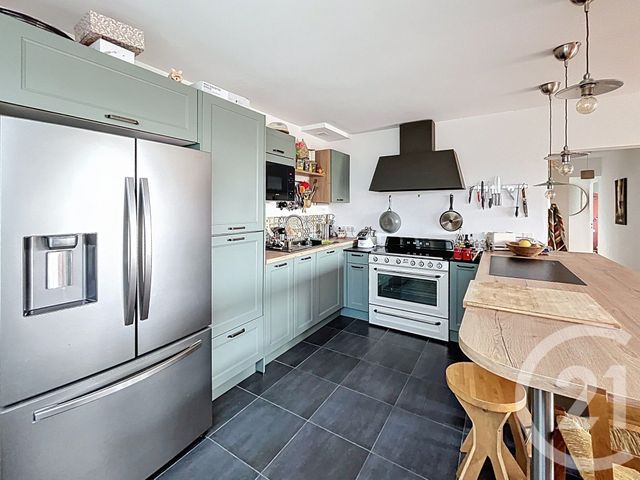 Maison à vendre - 6 pièces - 139,80 m2 - St Bonnet Pres Riom - 63 - AUVERGNE