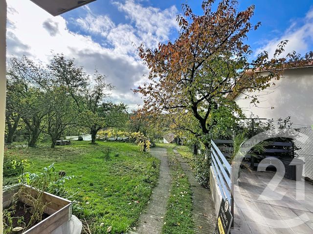 Maison à vendre - 6 pièces - 139,80 m2 - St Bonnet Pres Riom - 63 - AUVERGNE