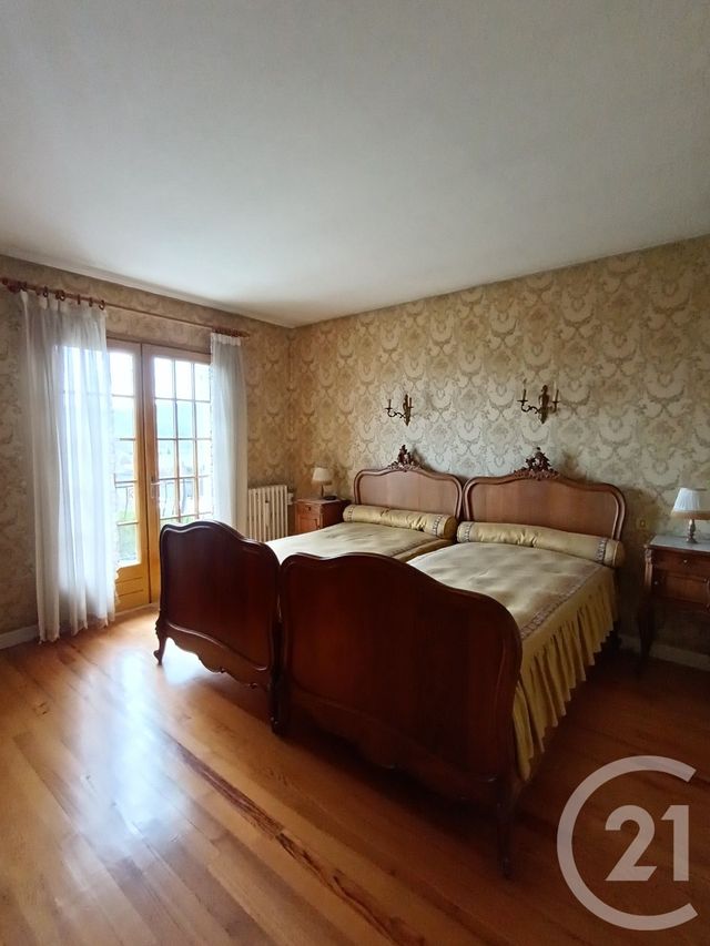 Maison &agrave; vendre - 7 pi&egrave;ces - 169 m2 - Riom - 63 - AUVERGNE
