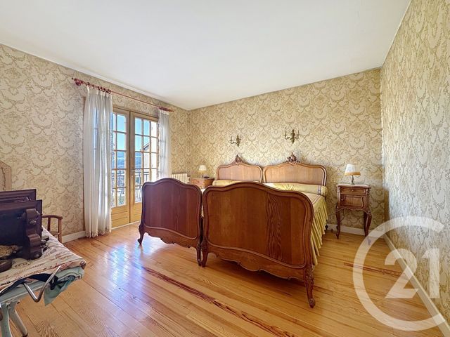 Maison &agrave; vendre - 7 pi&egrave;ces - 169 m2 - Riom - 63 - AUVERGNE