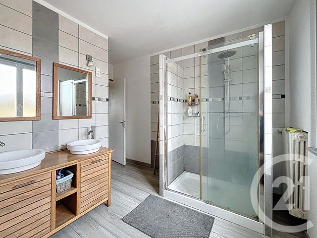 Maison &agrave; vendre - 10 pi&egrave;ces - 194 m2 - Riom - 63 - AUVERGNE