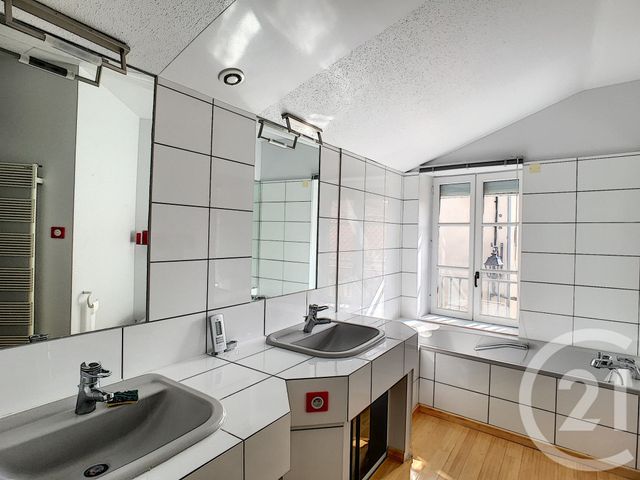 Maison à vendre - 6 pièces - 217,40 m2 - Riom - 63 - AUVERGNE