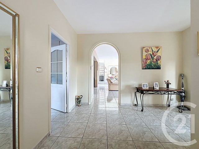 Maison &agrave; vendre - 6 pi&egrave;ces - 219 m2 - Mozac - 63 - AUVERGNE