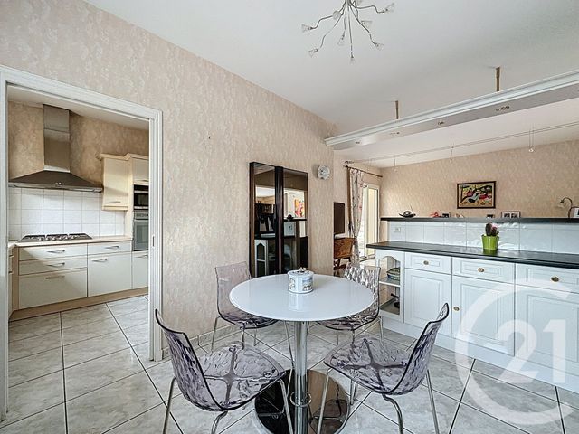 Maison &agrave; vendre - 6 pi&egrave;ces - 219 m2 - Mozac - 63 - AUVERGNE