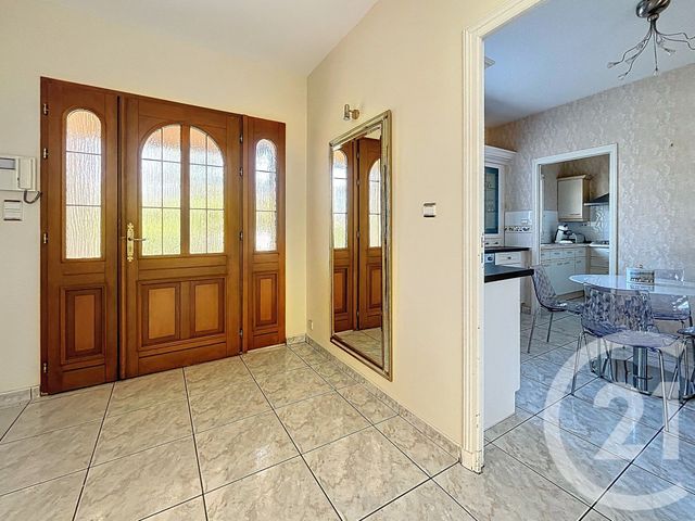 Maison &agrave; vendre - 6 pi&egrave;ces - 219 m2 - Mozac - 63 - AUVERGNE