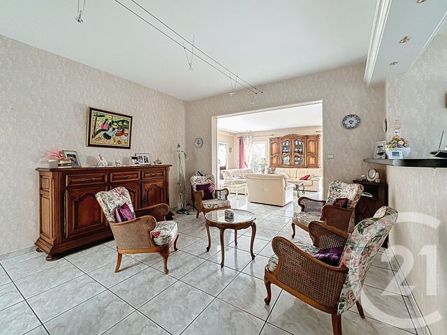 Maison &agrave; vendre - 6 pi&egrave;ces - 219 m2 - Mozac - 63 - AUVERGNE