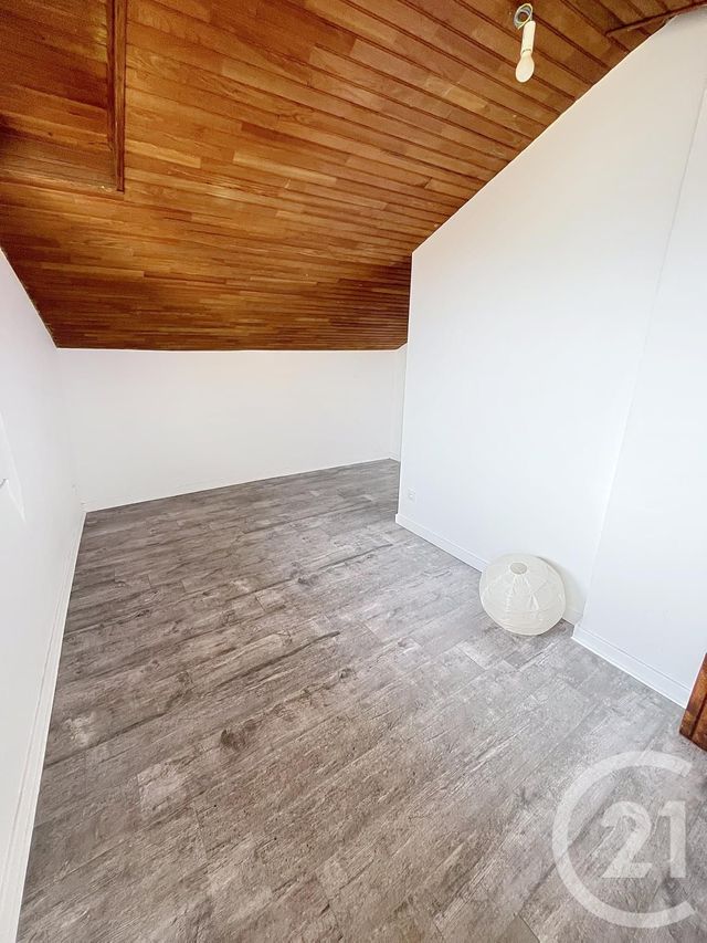 Appartement F4 à louer - 2 pièces - 47,24 m2 - Riom - 63 - AUVERGNE