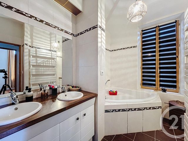 Maison &agrave; vendre - 6 pi&egrave;ces - 170 m2 - Chatel Guyon - 63 - AUVERGNE