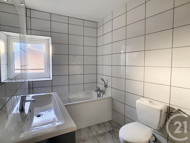 Appartement F4 à louer - 4 pièces - 96,46 m2 - Ennezat - 63 - AUVERGNE