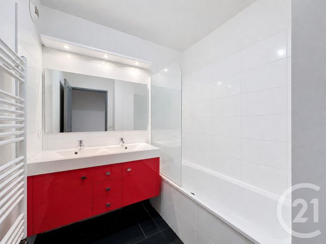 Appartement F3 &agrave; vendre - 3 pi&egrave;ces - 67,84 m2 - Riom - 63 - AUVERGNE
