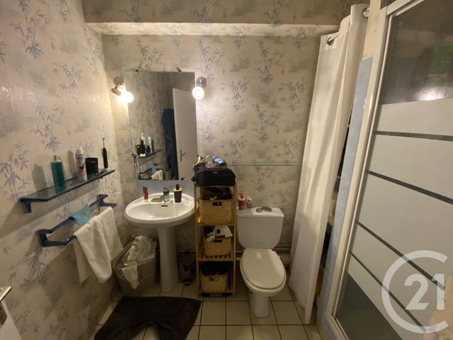 Appartement Studio &agrave; vendre - 1 pi&egrave;ce - 20,66 m2 - Chatel Guyon - 63 - AUVERGNE