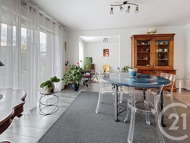 Appartement F3 &agrave; vendre - 5 pi&egrave;ces - 86 m2 - Riom - 63 - AUVERGNE