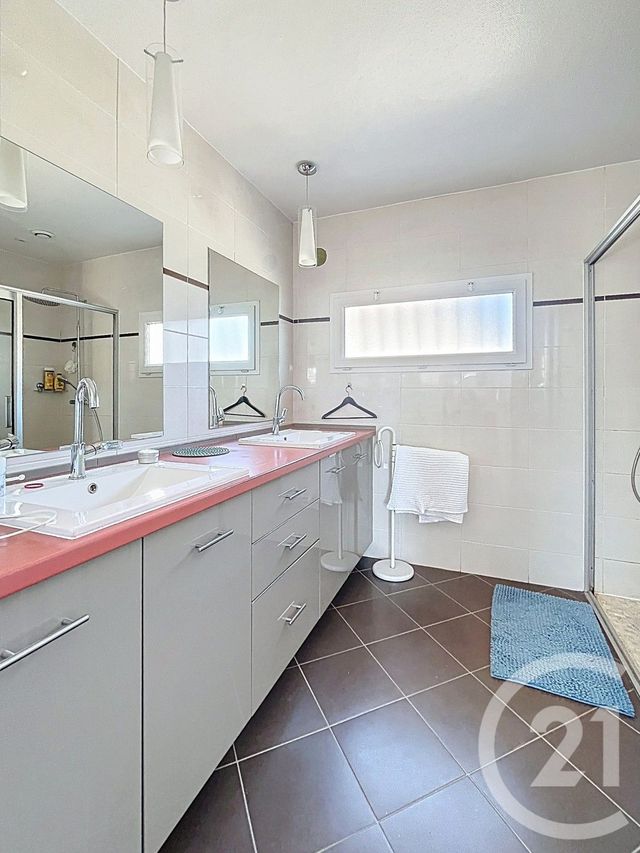 Maison &agrave; vendre - 5 pi&egrave;ces - 111 m2 - Mozac - 63 - AUVERGNE